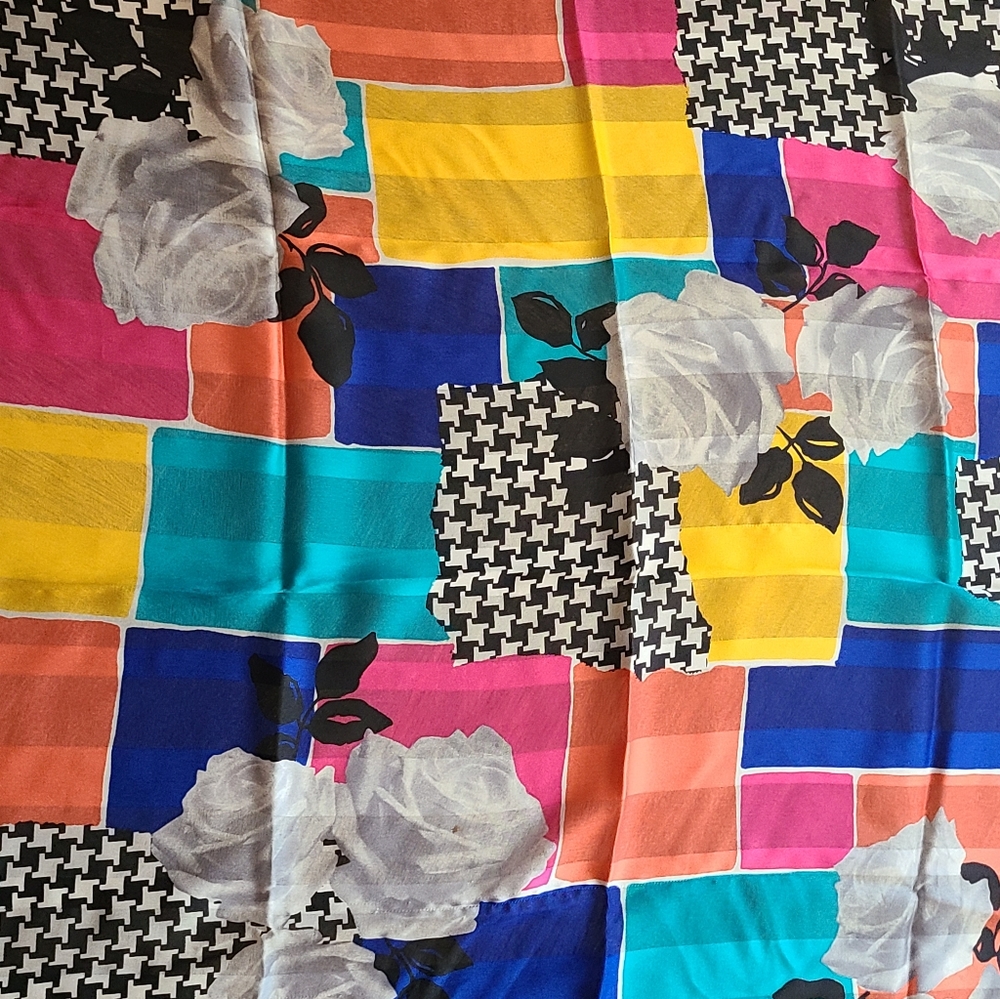 Color blocked scarf made in Italy